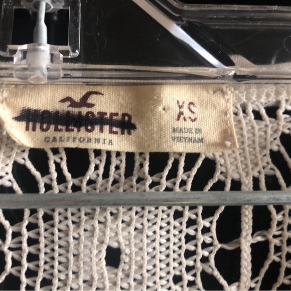 Hollister and By By Top cold shoulder extra small XS - Picture 4 of 13